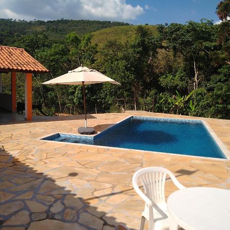 Sitio Pe Da Serra - Pousada Rural กาปีตอลิโอ ภายนอก รูปภาพ