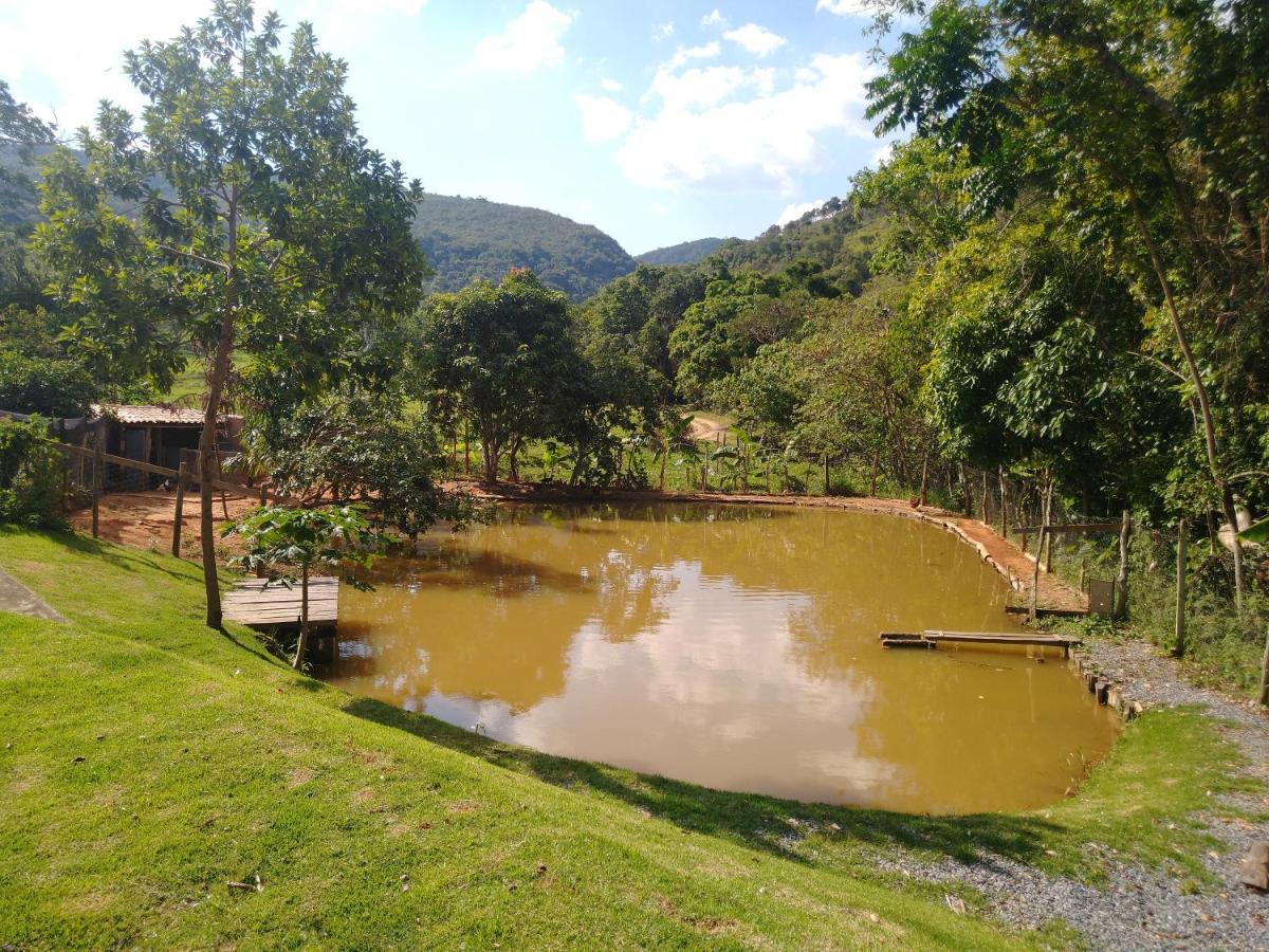Sitio Pe Da Serra - Pousada Rural กาปีตอลิโอ ภายนอก รูปภาพ