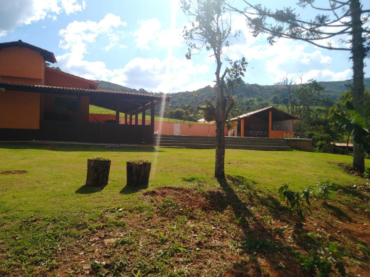 Sitio Pe Da Serra - Pousada Rural กาปีตอลิโอ ภายนอก รูปภาพ