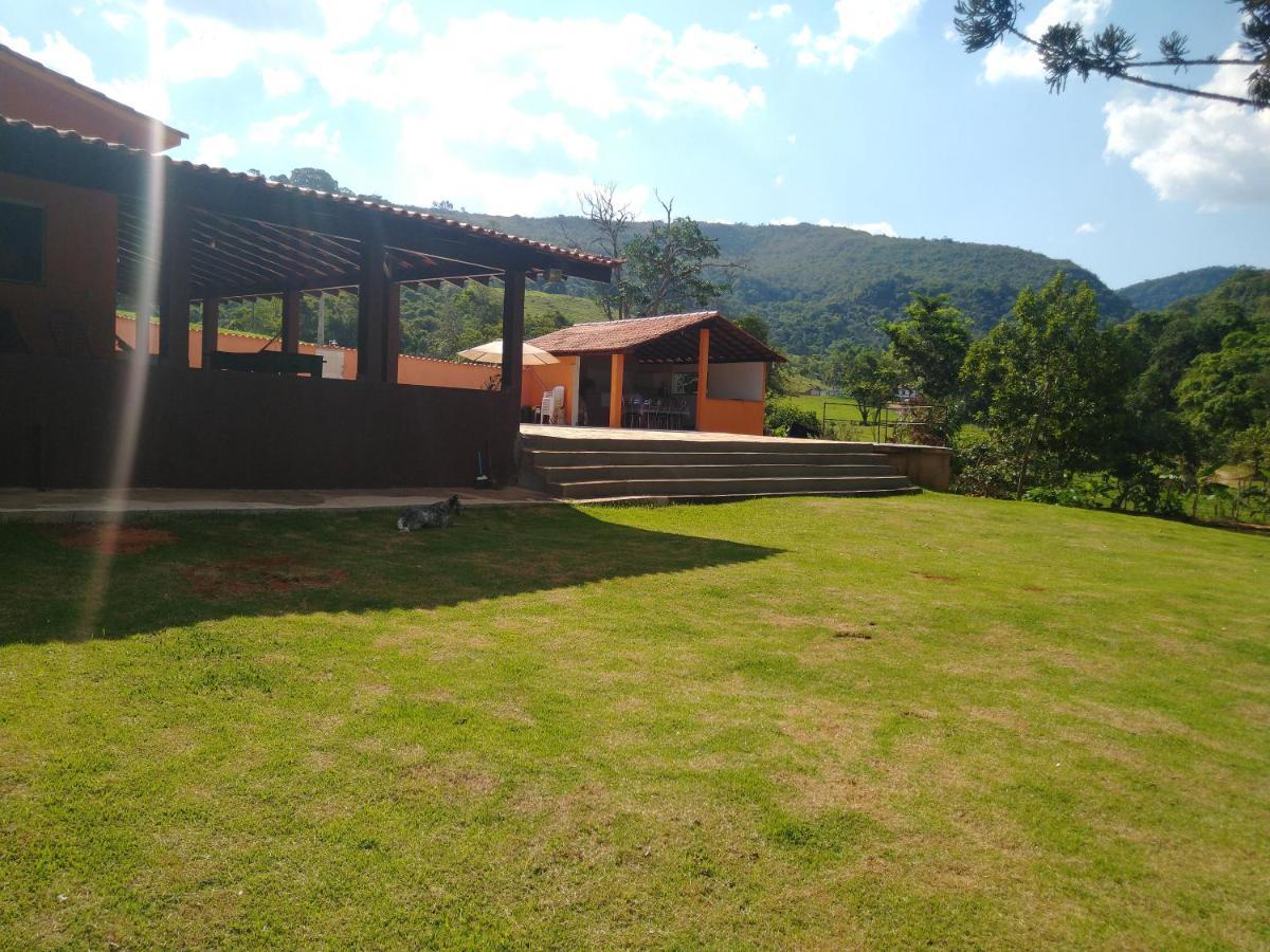 Sitio Pe Da Serra - Pousada Rural กาปีตอลิโอ ภายนอก รูปภาพ