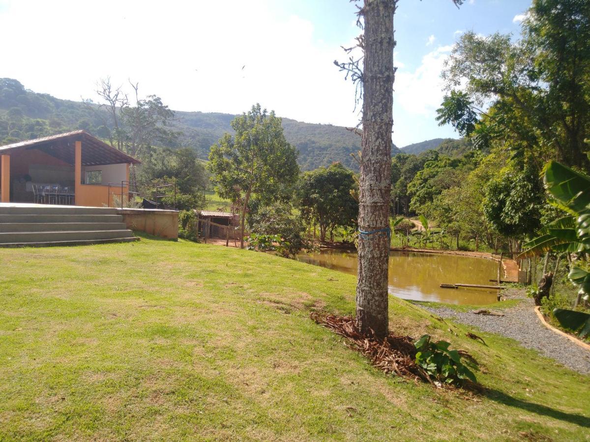 Sitio Pe Da Serra - Pousada Rural กาปีตอลิโอ ภายนอก รูปภาพ